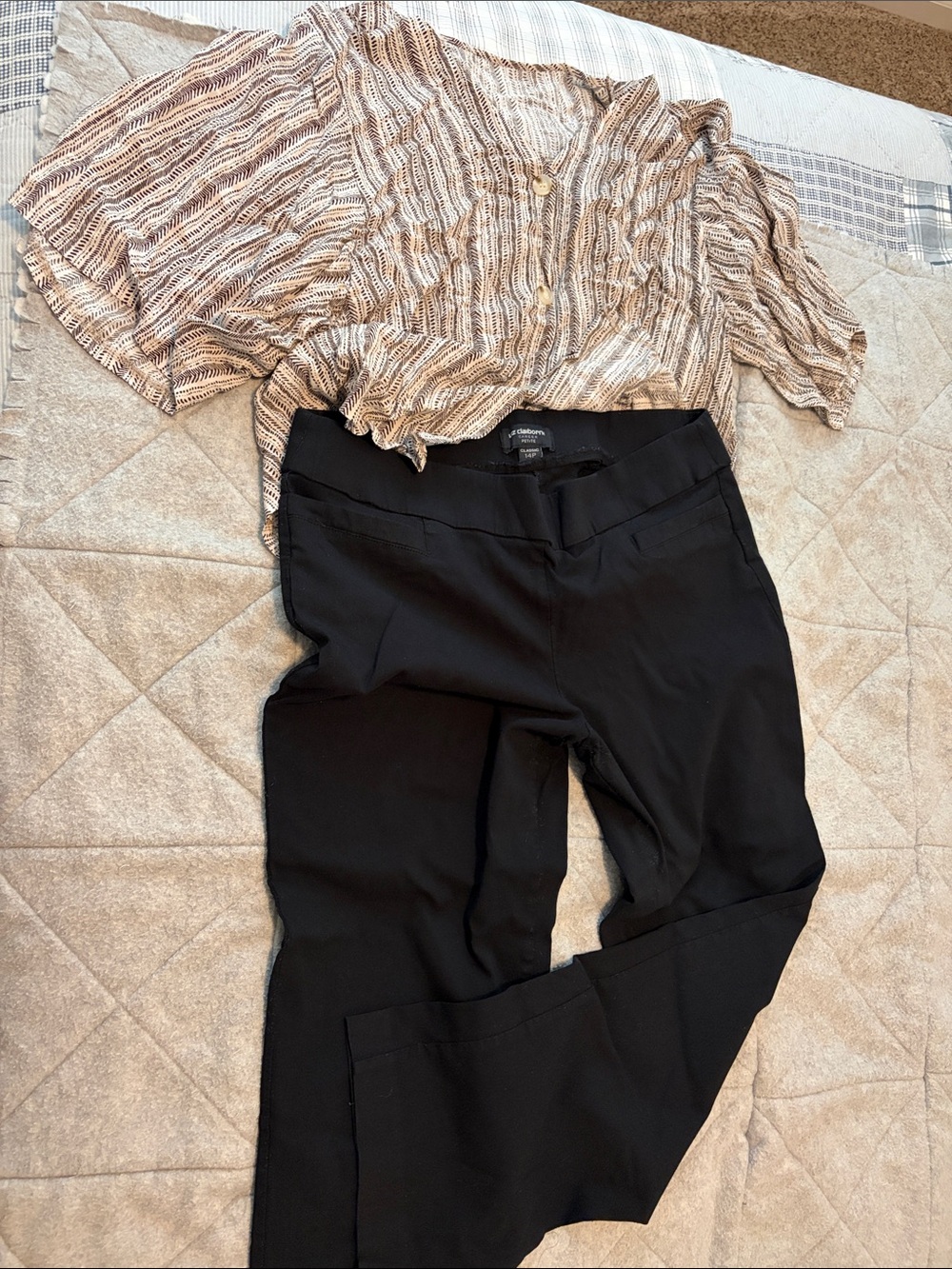Liz Claiborne Black Straight-Leg Pull-On Pants